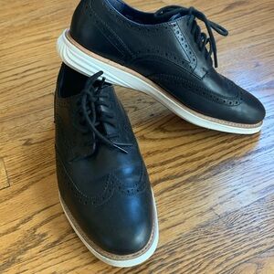 Cole Haan Grand Evolution men’s black leather Oxford shoe